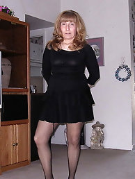 Lustful strumpets are spreading their lips on cam