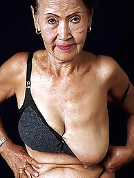 Slim old milf loves to pose