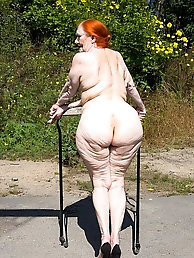 French Braid Beauty's Nude Granny Pics